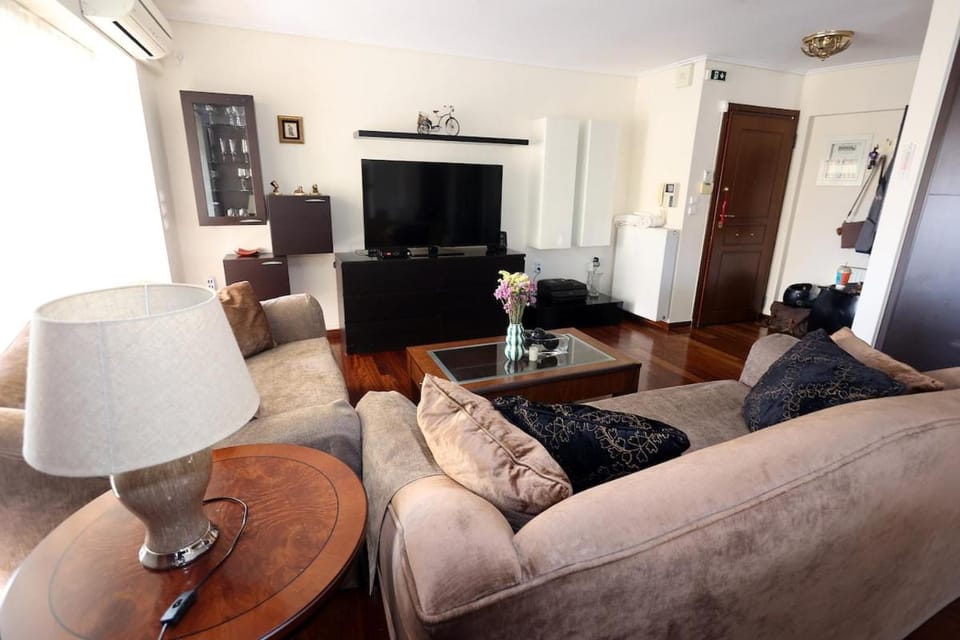 Communal lounge/ TV room, TV and multimedia, Living room