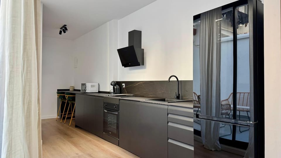 Kitchen or kitchenette