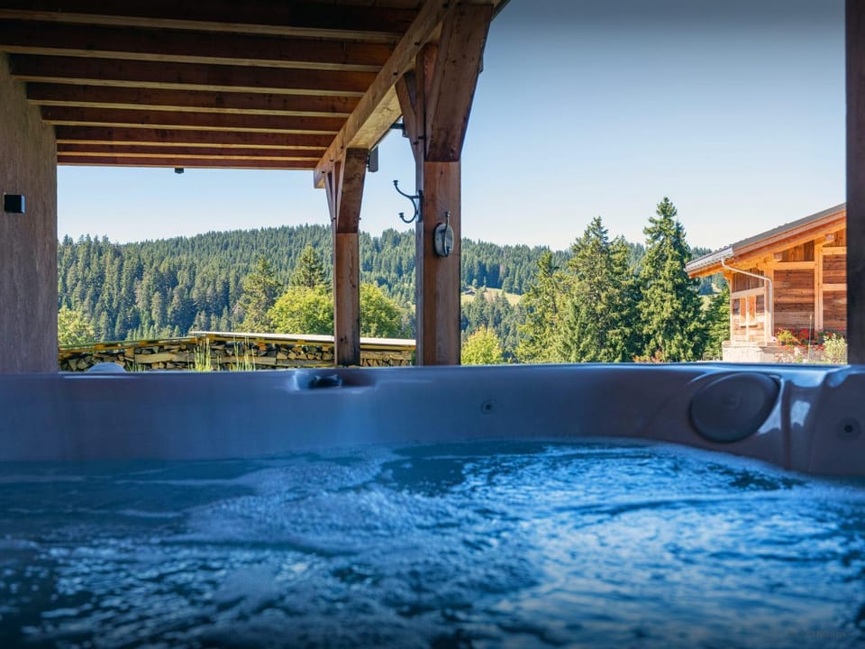 Day, Natural landscape, Hot Tub, Mountain view