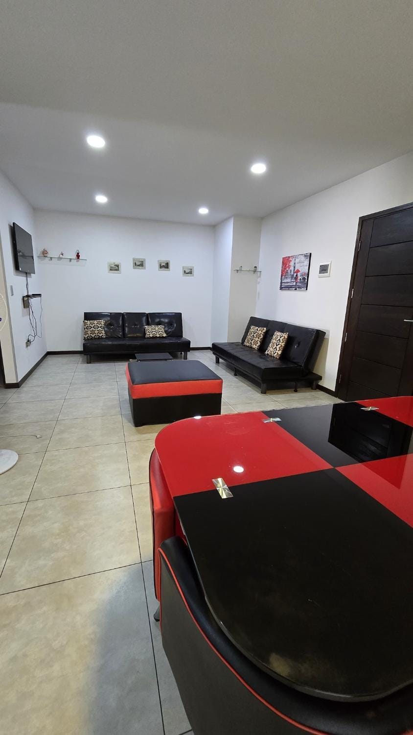 Communal lounge/ TV room