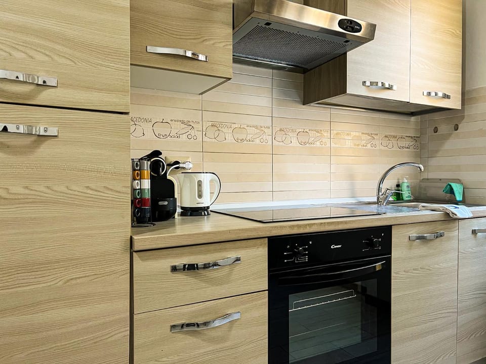 Coffee/tea facilities, Kitchen or kitchenette, pet friendly, stove