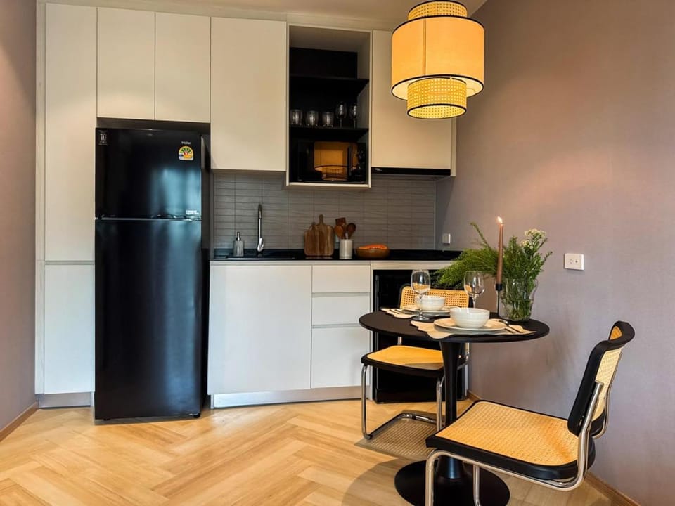 Modern 1BR with Pool View The Title Legendary Apartment in Choeng Thale