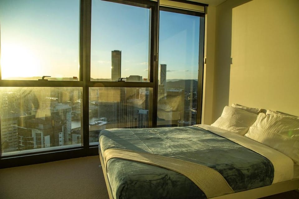 Four Bedroom in CBD Apartment in Kangaroo Point