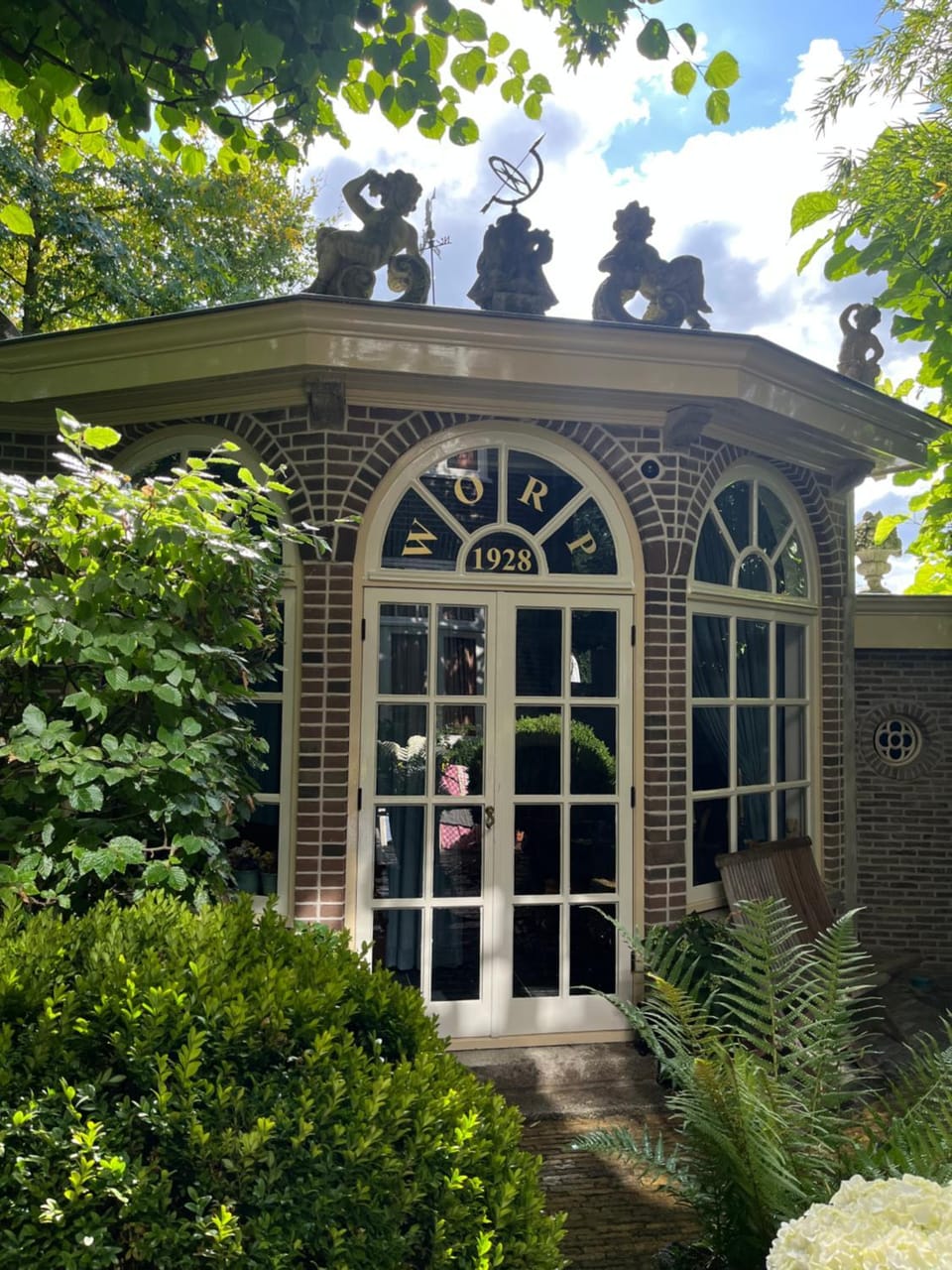Deventer Heritage en Boutique B&B, museumhuis "De Worp", het huis met de theekoepel, logeren in authentiek historisch erfgoed Bed and Breakfast in Overijssel (province)