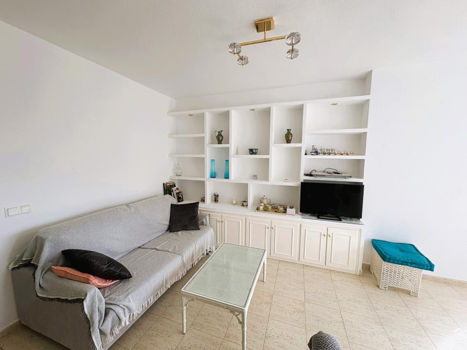Communal lounge/ TV room, Living room