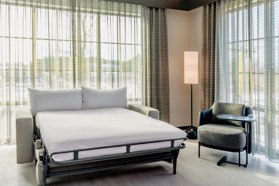 AC Hotel by Marriott Saratoga Springs Hotel in Saratoga Springs