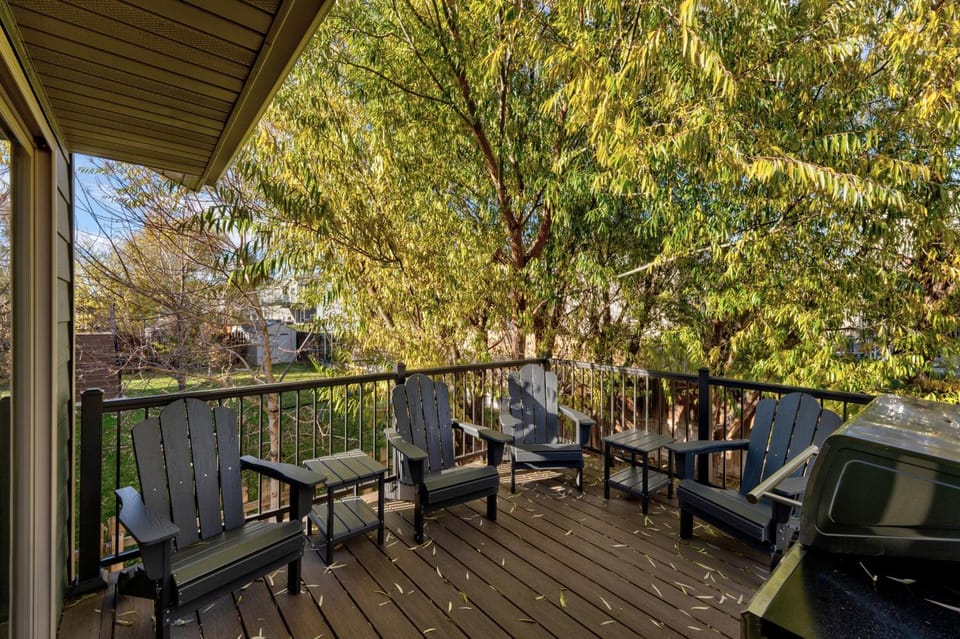 Spacious Family Home with 2 King Suites House in Rapid City