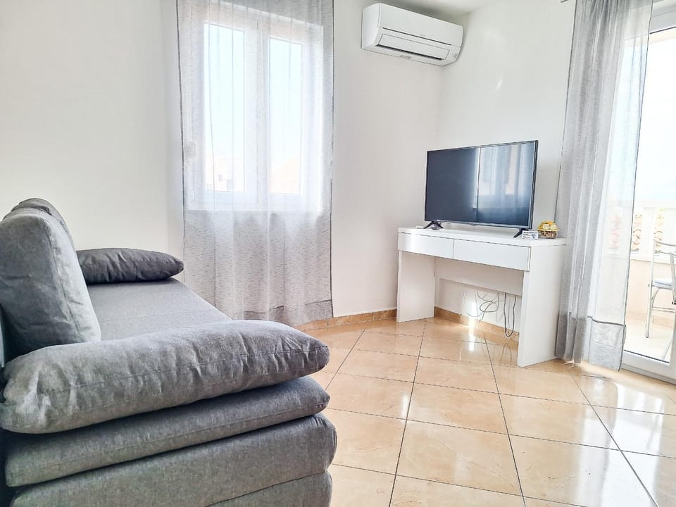 NEW! Villa Promajna Beach Apartment in Split-Dalmatia County