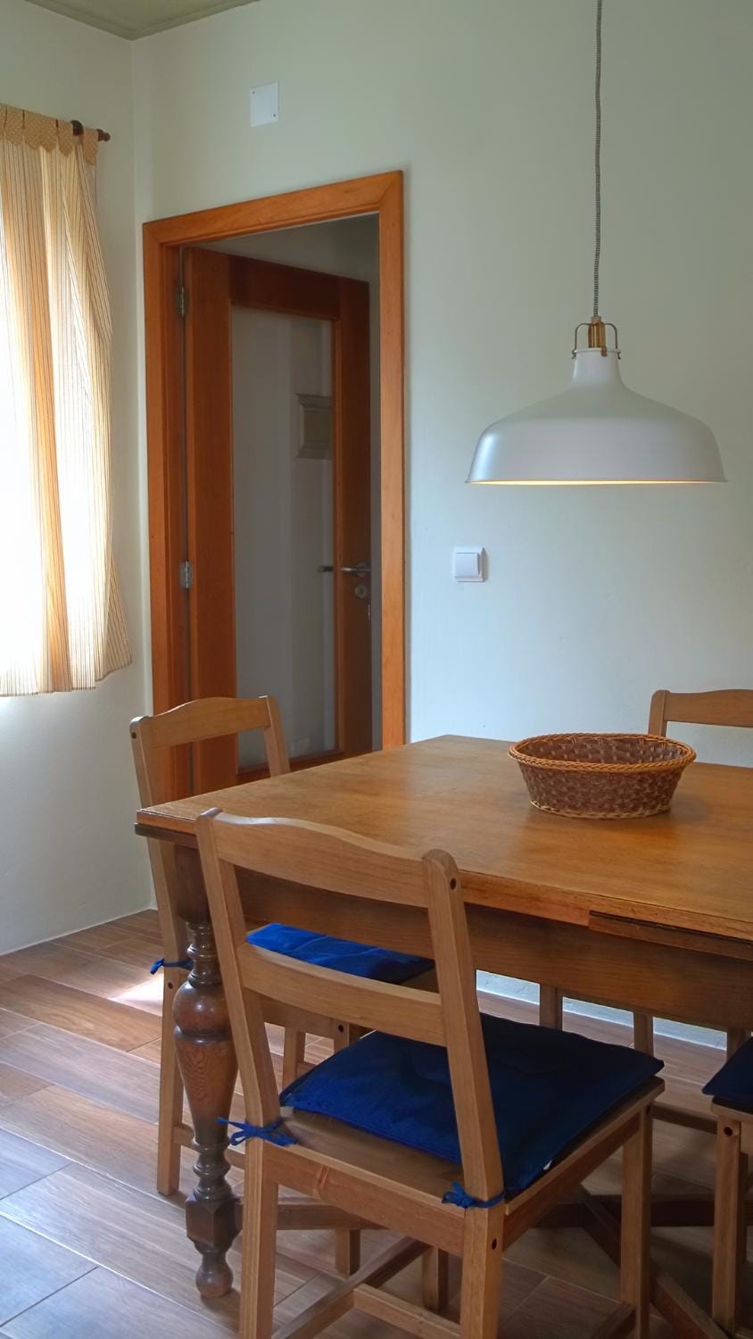 Dining area, kitchen