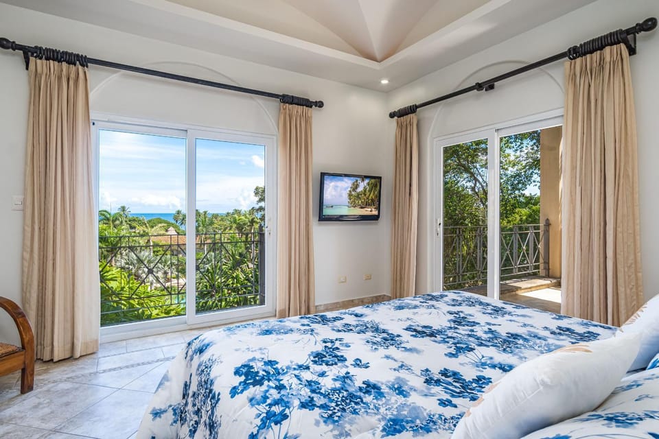Beautiful Ocean View Condo Steps to the Beach Apartment in Tamarindo
