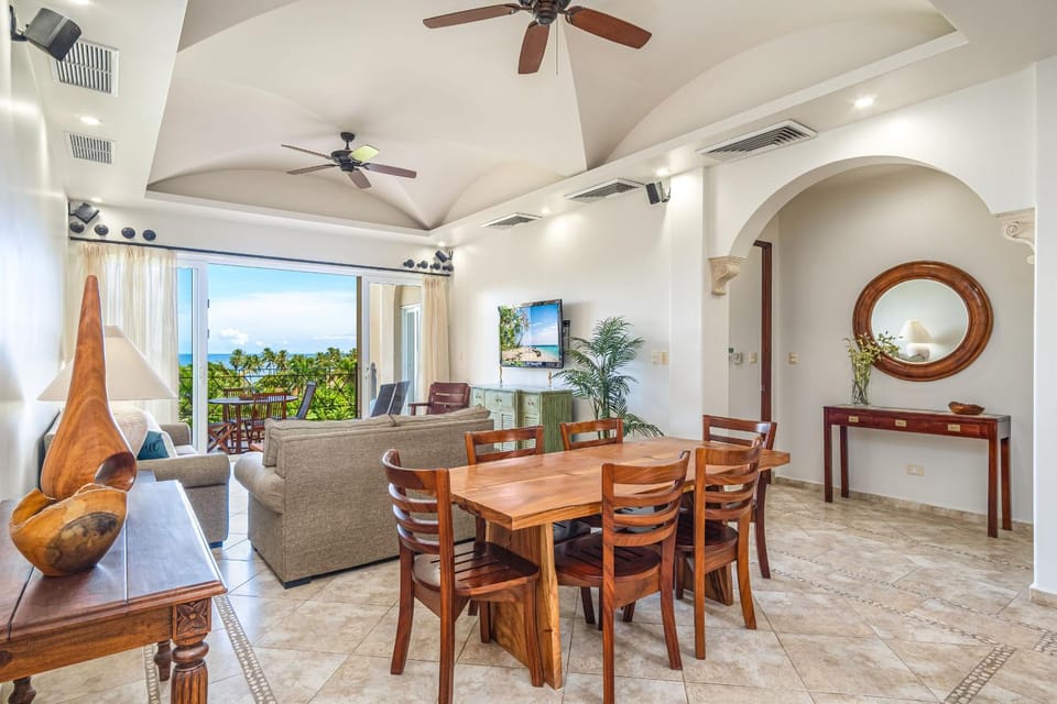 Beautiful Ocean View Condo Steps to the Beach Apartment in Tamarindo