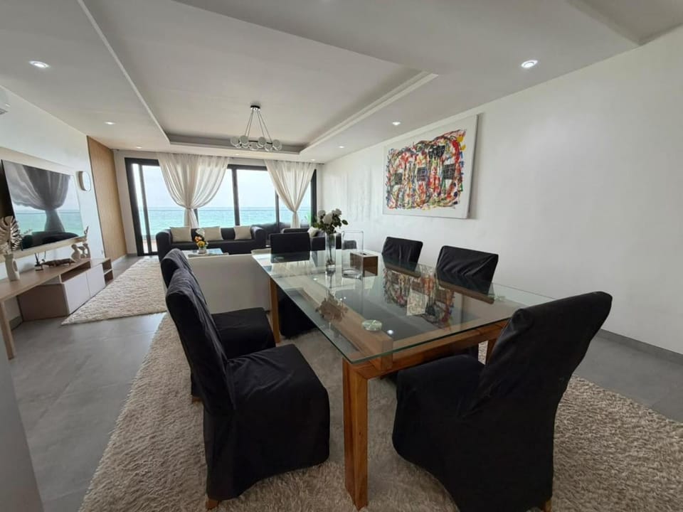 Living room, Sea view