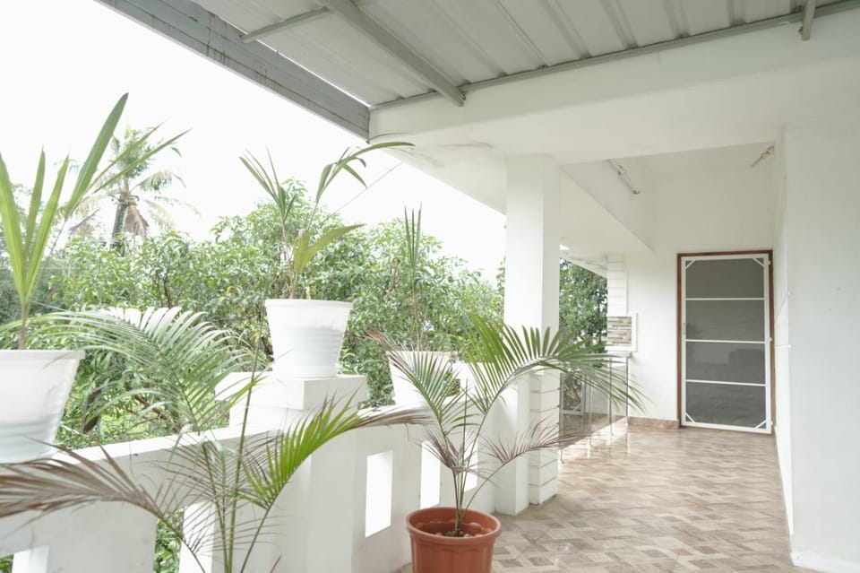 Willy's Home Stay Vacation rental in Vypin