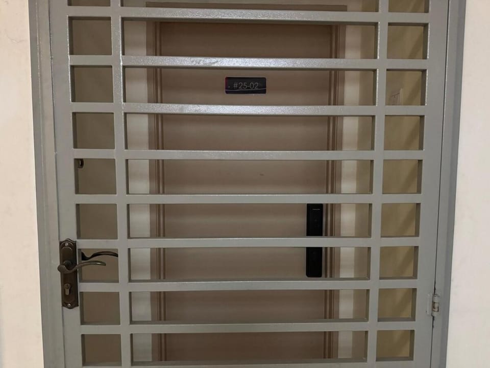 2BR2B Hozem JB2502 Mt Austin ARC Hill Apartment in Johor Bahru