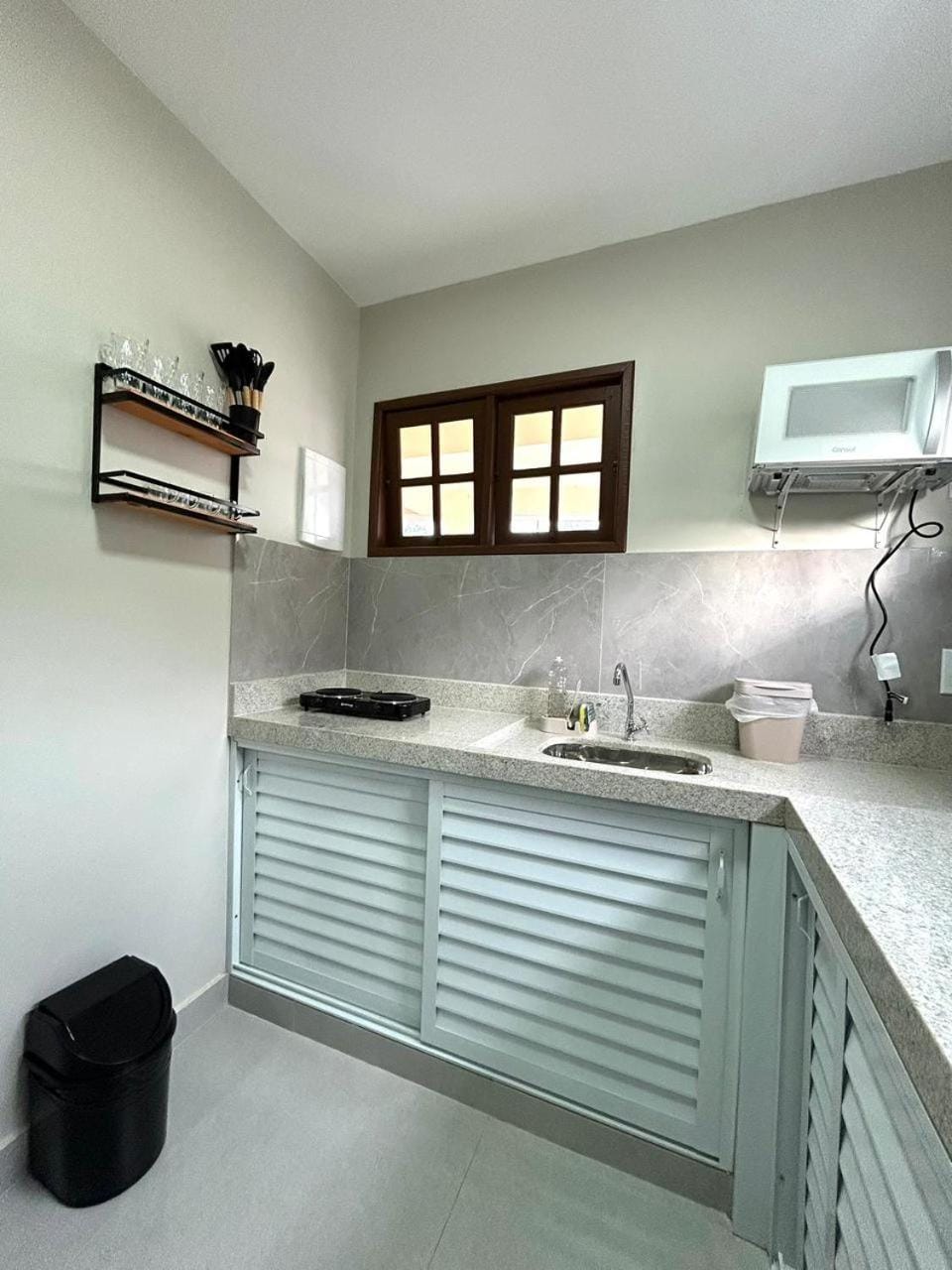 Kitchen or kitchenette, stove