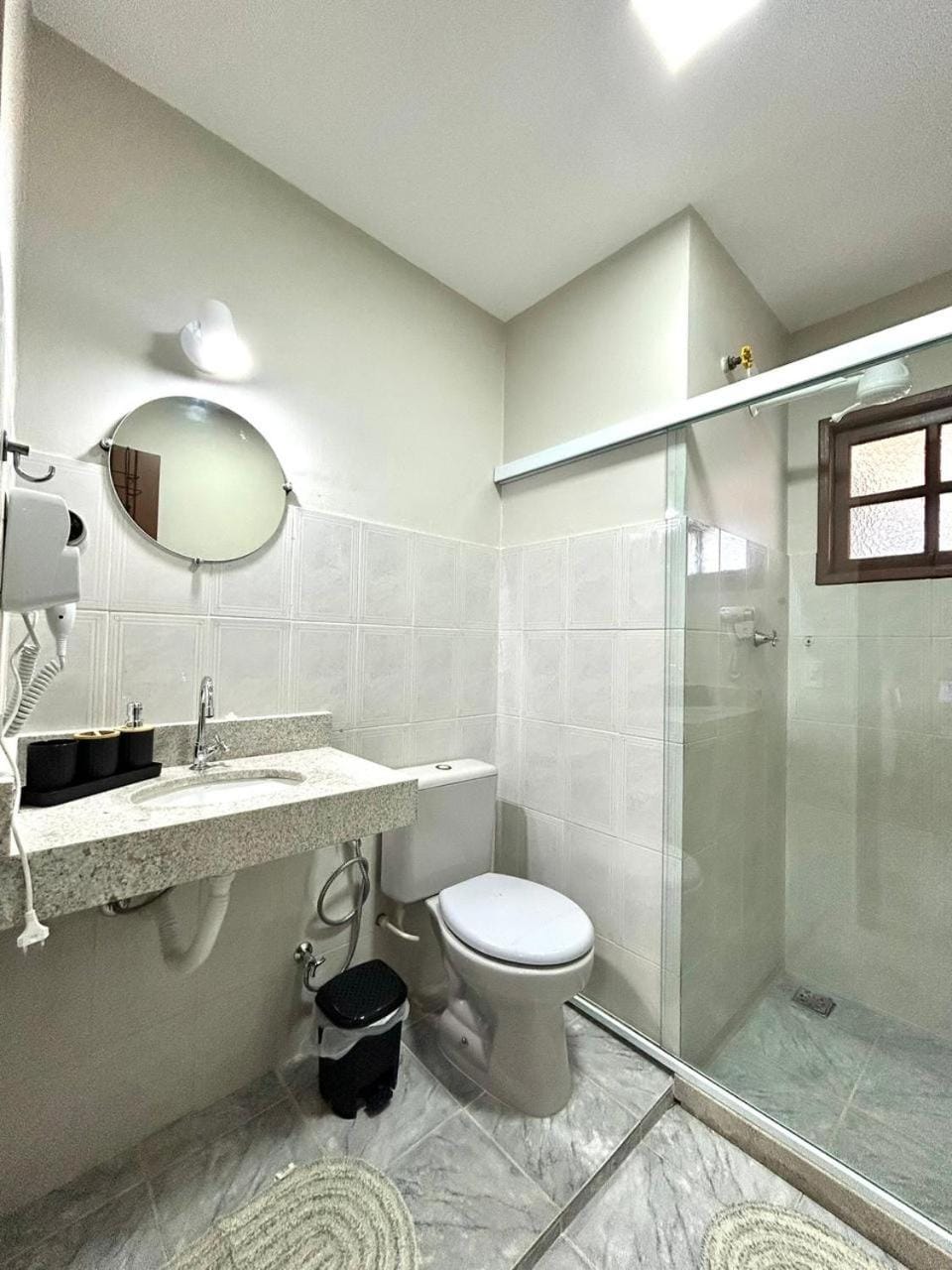 Shower, Bathroom, towels