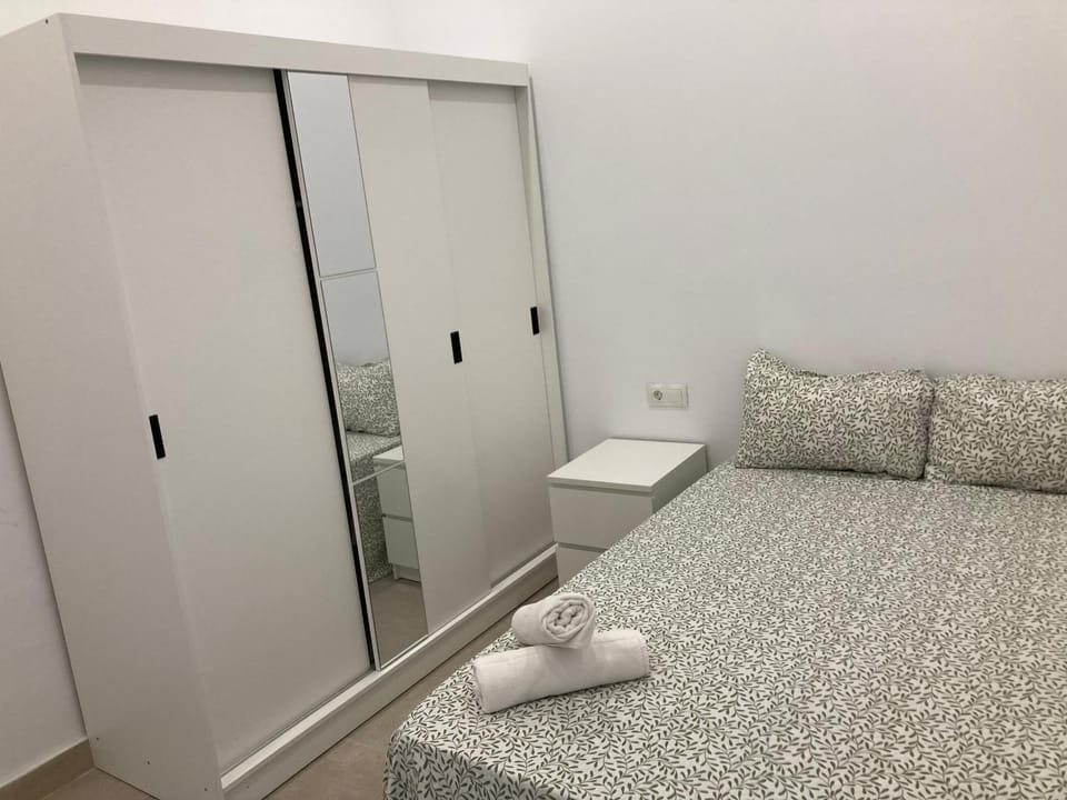 Bed, Photo of the whole room, Bedroom, towels, wardrobe