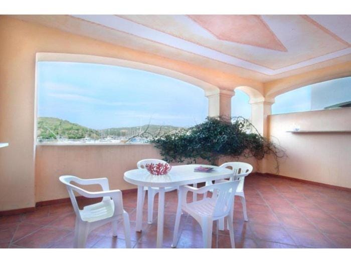 View (from property/room), Balcony/Terrace, Dining area