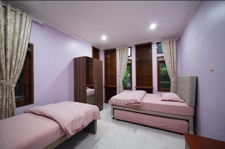 Villa Le Misk syariah Villa in Parongpong