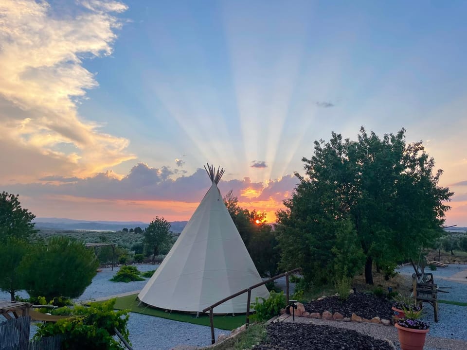 Casa Bella Teepees Luxury tent in Andalusia