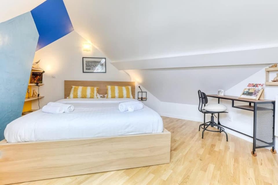 Splendid Marais 2BDR Apartment in Paris
