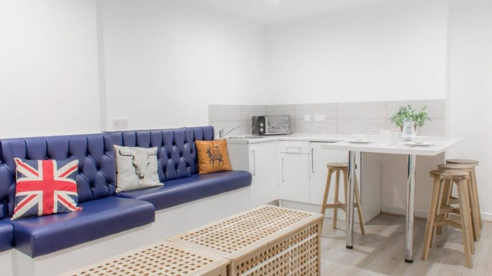 Kitchen or kitchenette, Living room, Dining area