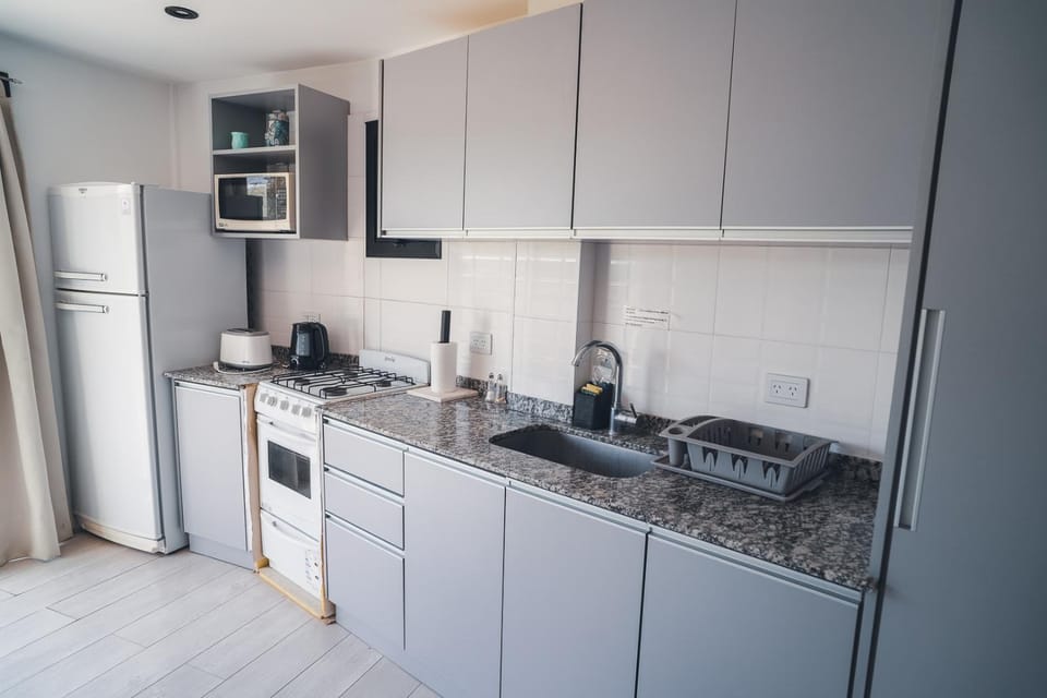 Check and home - Chapa II - 4 huéspedes con patio y parrilla House in Buenos Aires Province