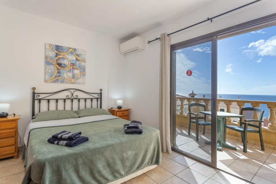 Property building, Living room, Bedroom
