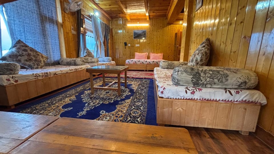Cafe Saffron Sips & Stays - Alpine Suites Naggar Near Manali Hotel in Himachal Pradesh