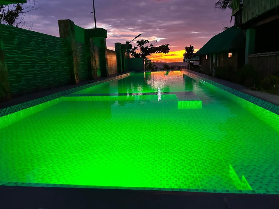 Beachfront Native house with pool Bed and Breakfast in Nasugbu