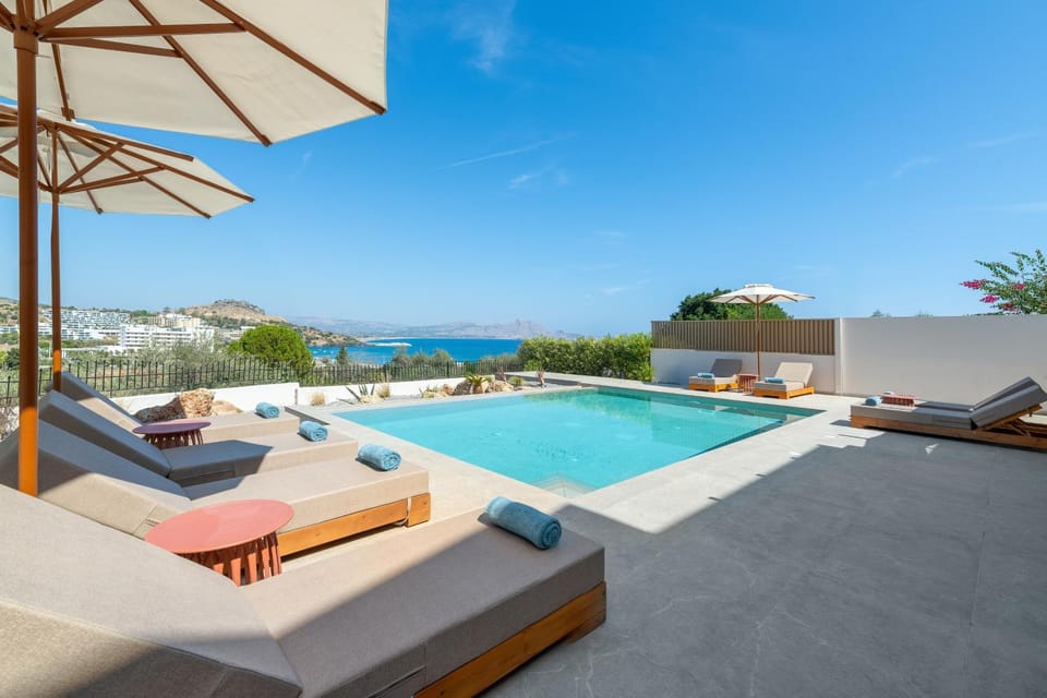 Pool view, Swimming pool