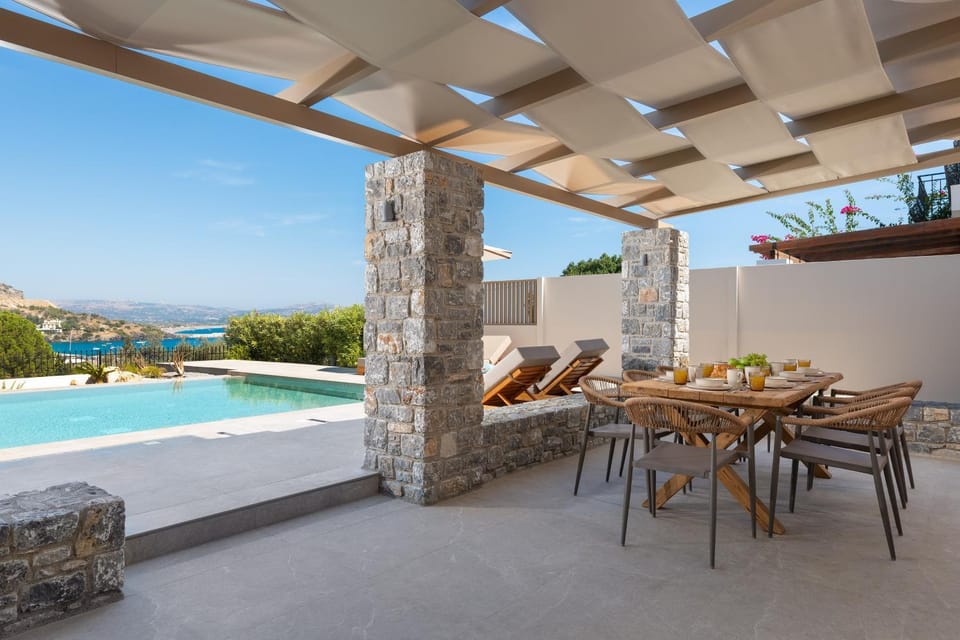 Day, Dining area, Swimming pool