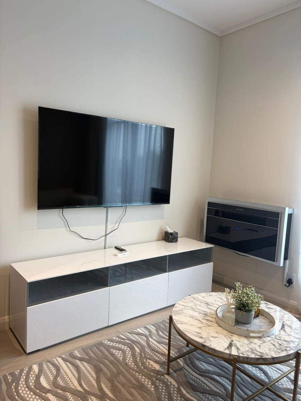 The Hideaway at Menlyn Maine Trilogy Apartment in Pretoria