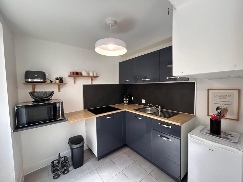 Charmant studio avec terrasse Apartment in Normandy