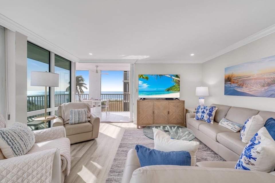 Island Beach Club #320E House in Sanibel Island