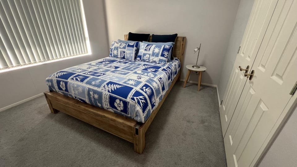 Family friendly Home with views of Manukau and Auckland city House in Auckland