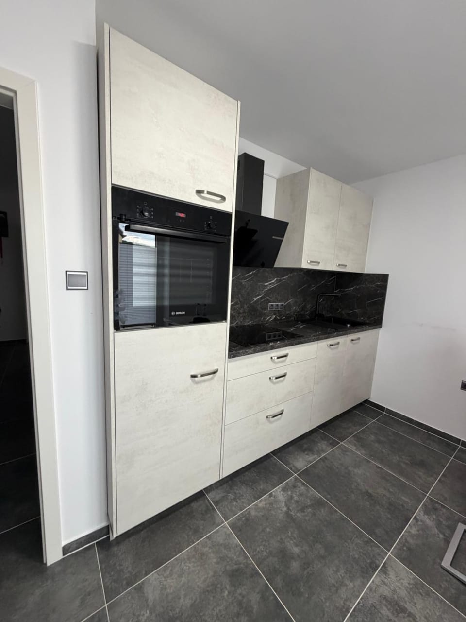 Moderne 2 Zimmer Wohnung Küche und Bad im Zentrum Apartment in Saarland, 66, Germany