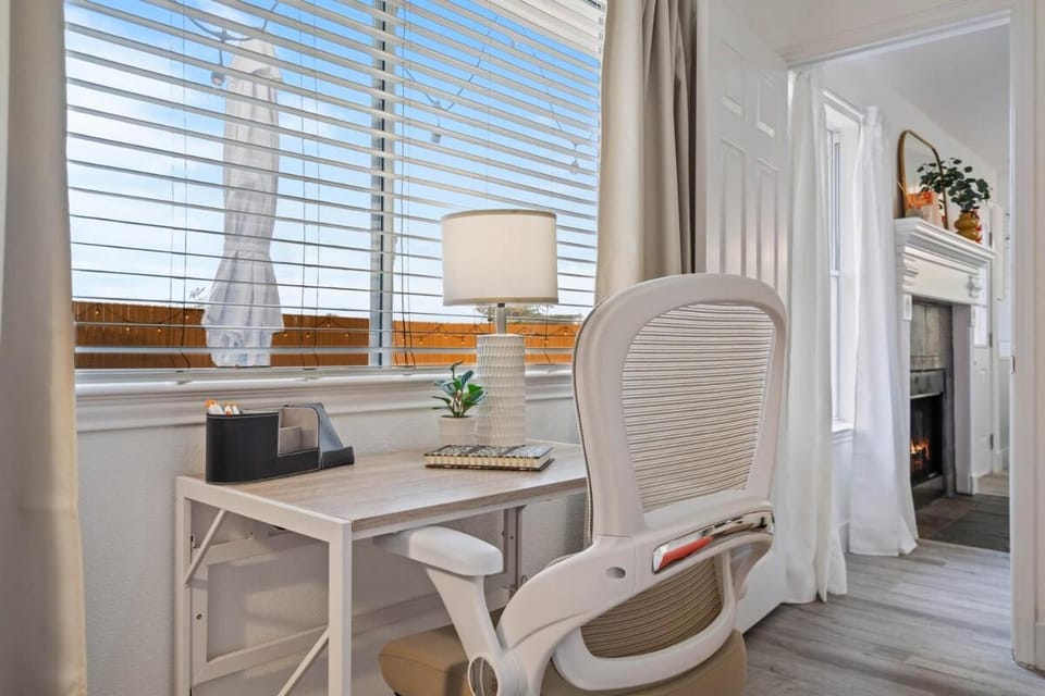 Texas-Style Retreat w Fire Pit, Grill & Ping-Pong Apartment in Leander