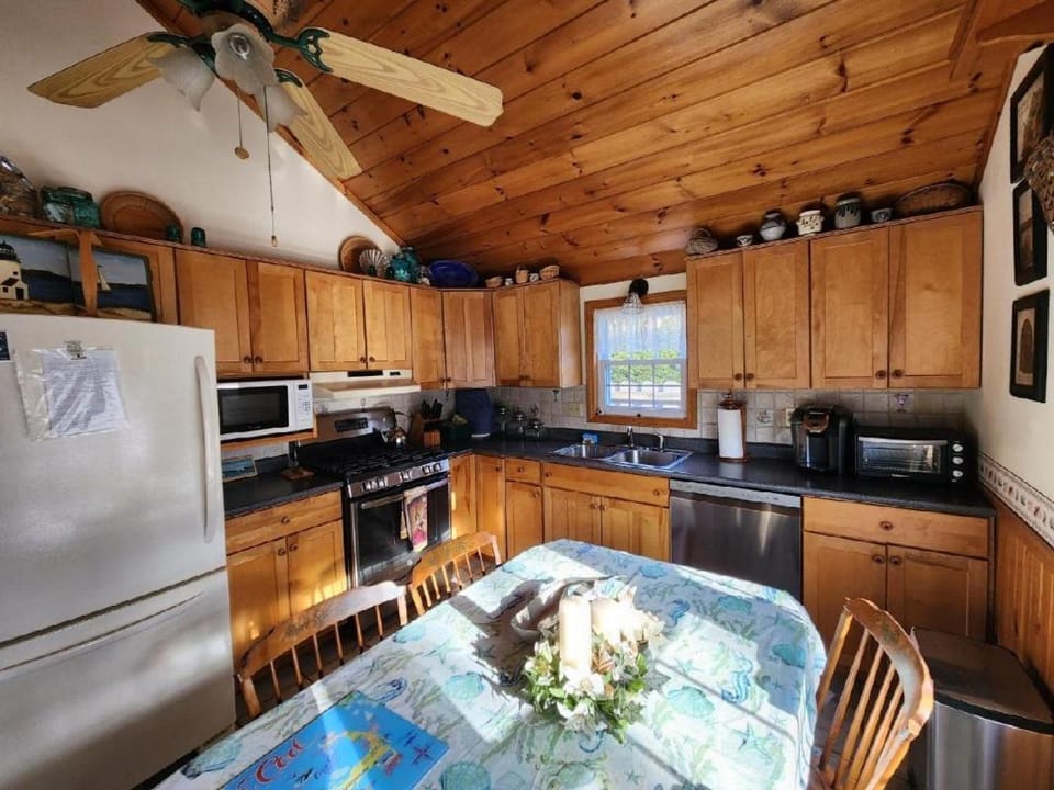 Seaside Escape House in Dennis Port