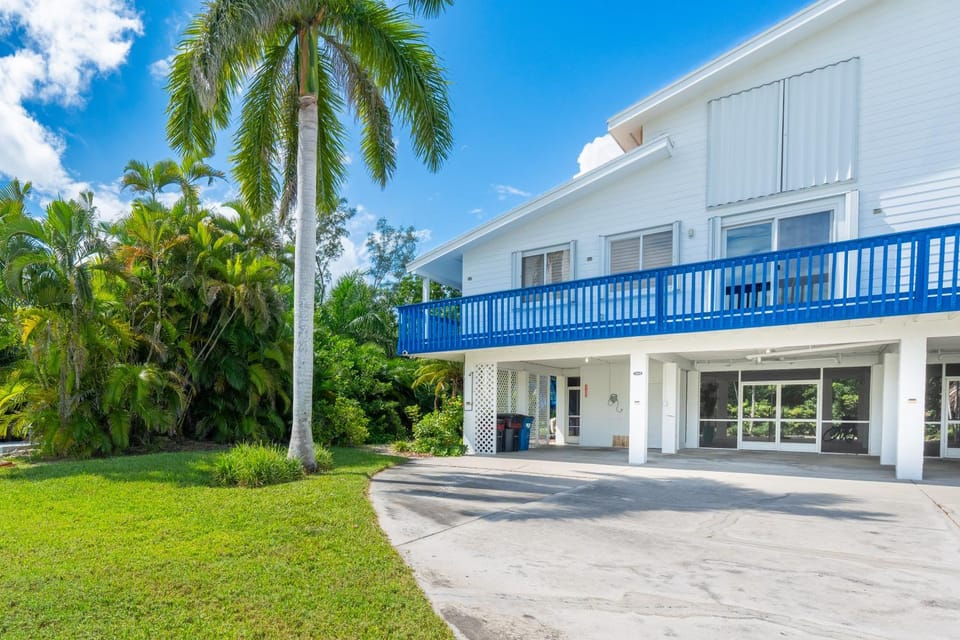 Flamingo Bayou A by Sun Palace Vacations House in Estero Island