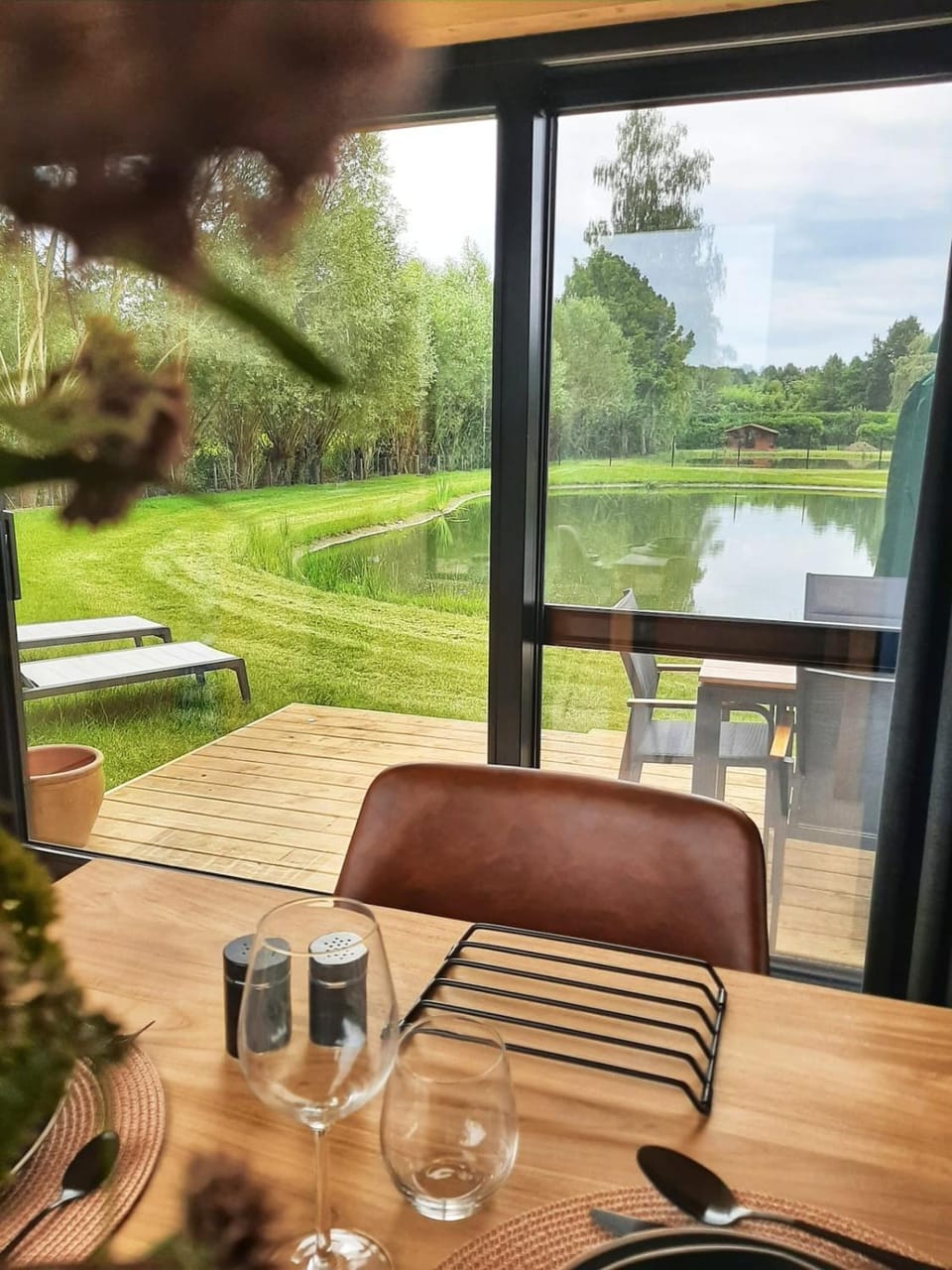 Dining area, Garden view