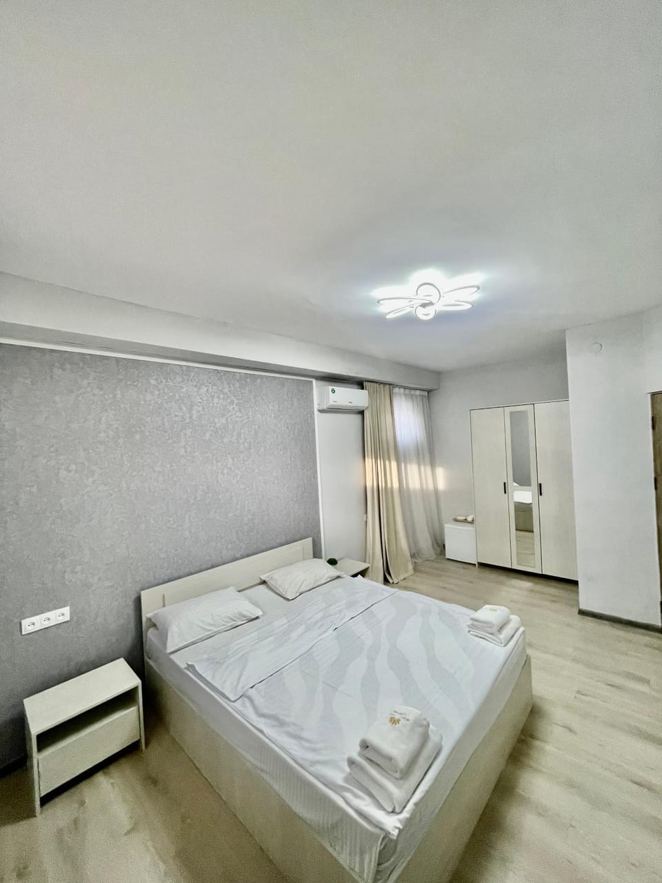 Bed, Photo of the whole room, Bedroom, towels, wardrobe
