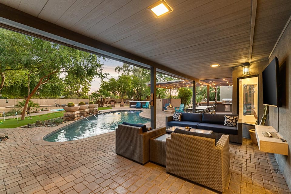 Seating area, Garden view, Pool view, Swimming pool
