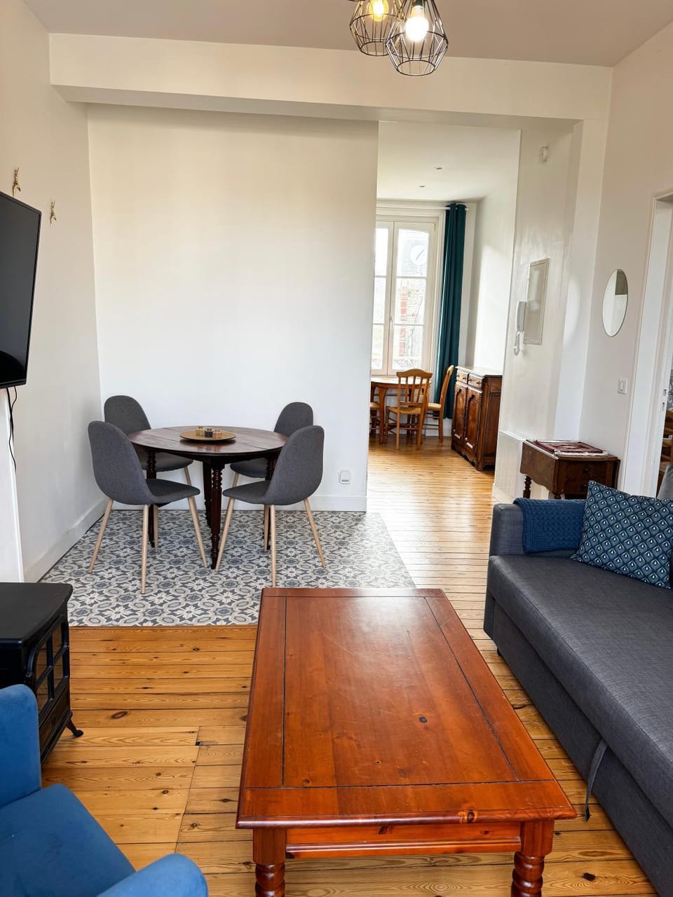 TV and multimedia, Living room