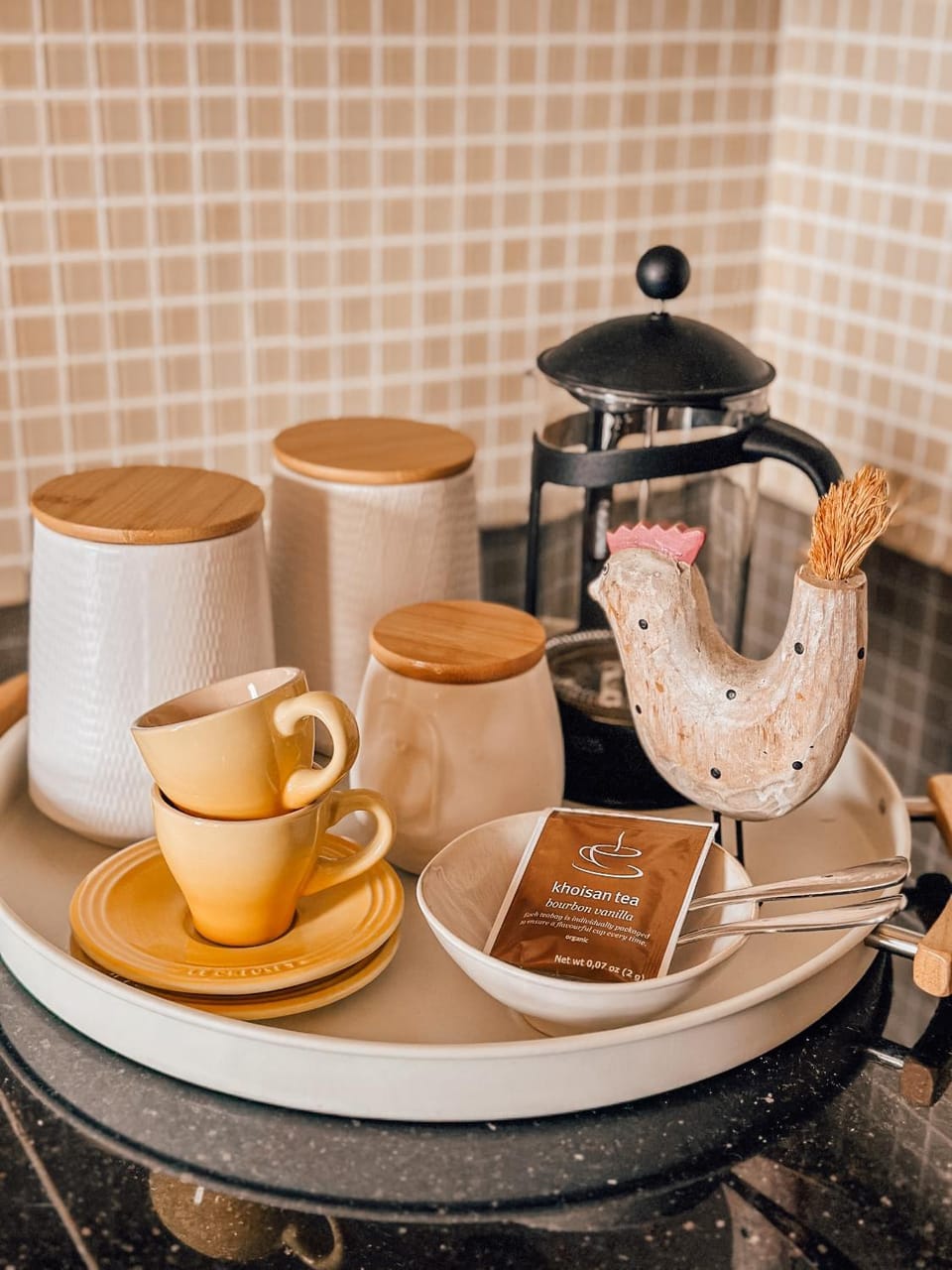 Coffee/tea facilities, kitchen