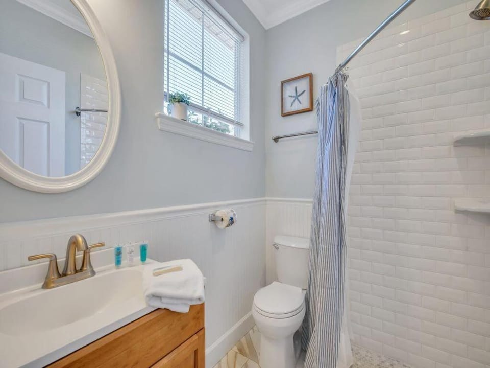 Bathroom, Bath