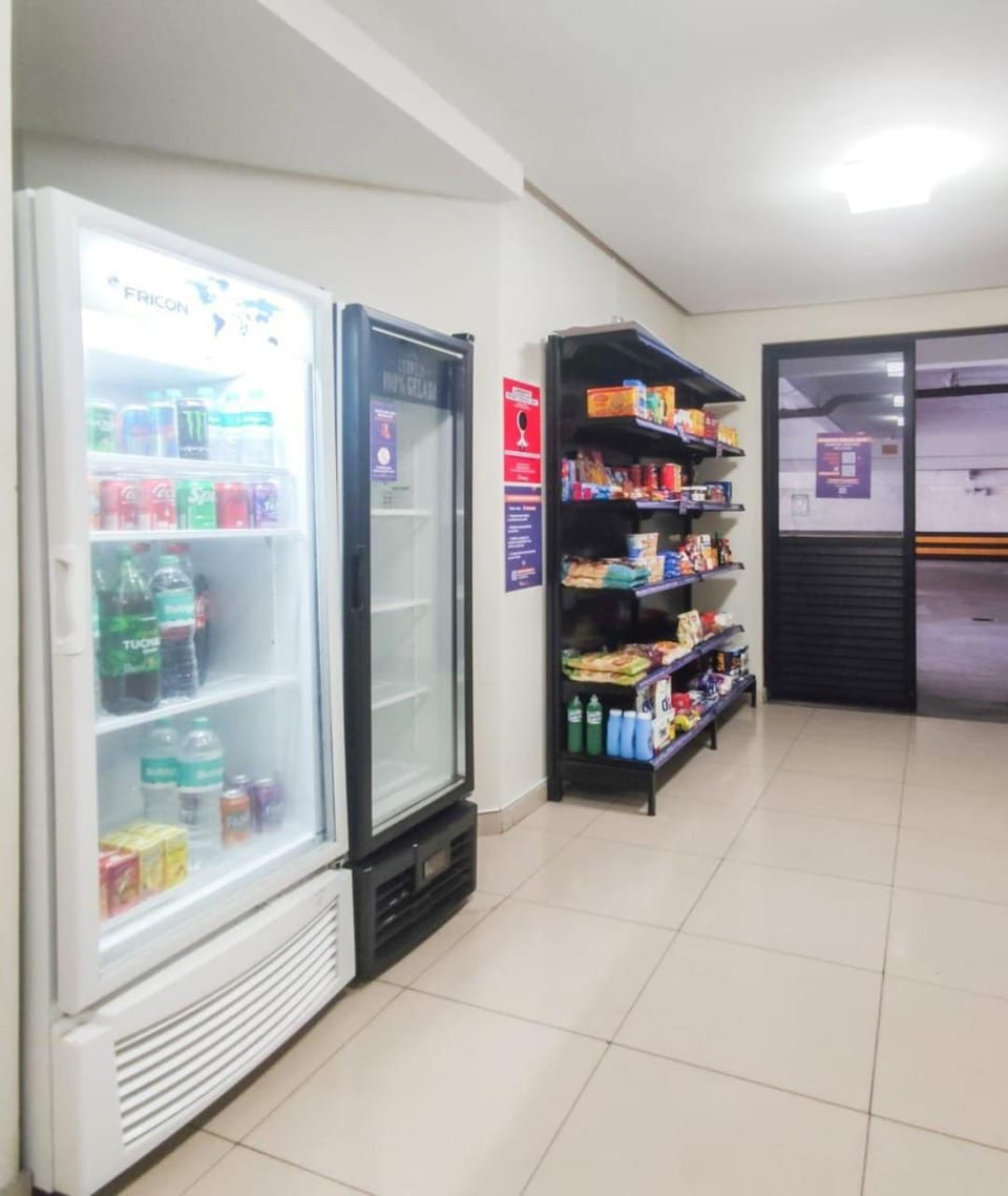 Supermarket/grocery shop