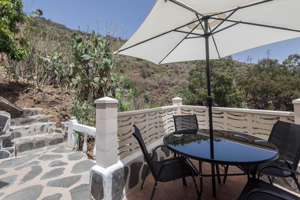 Balcony/Terrace, Balcony/Terrace, Dining area, Mountain view