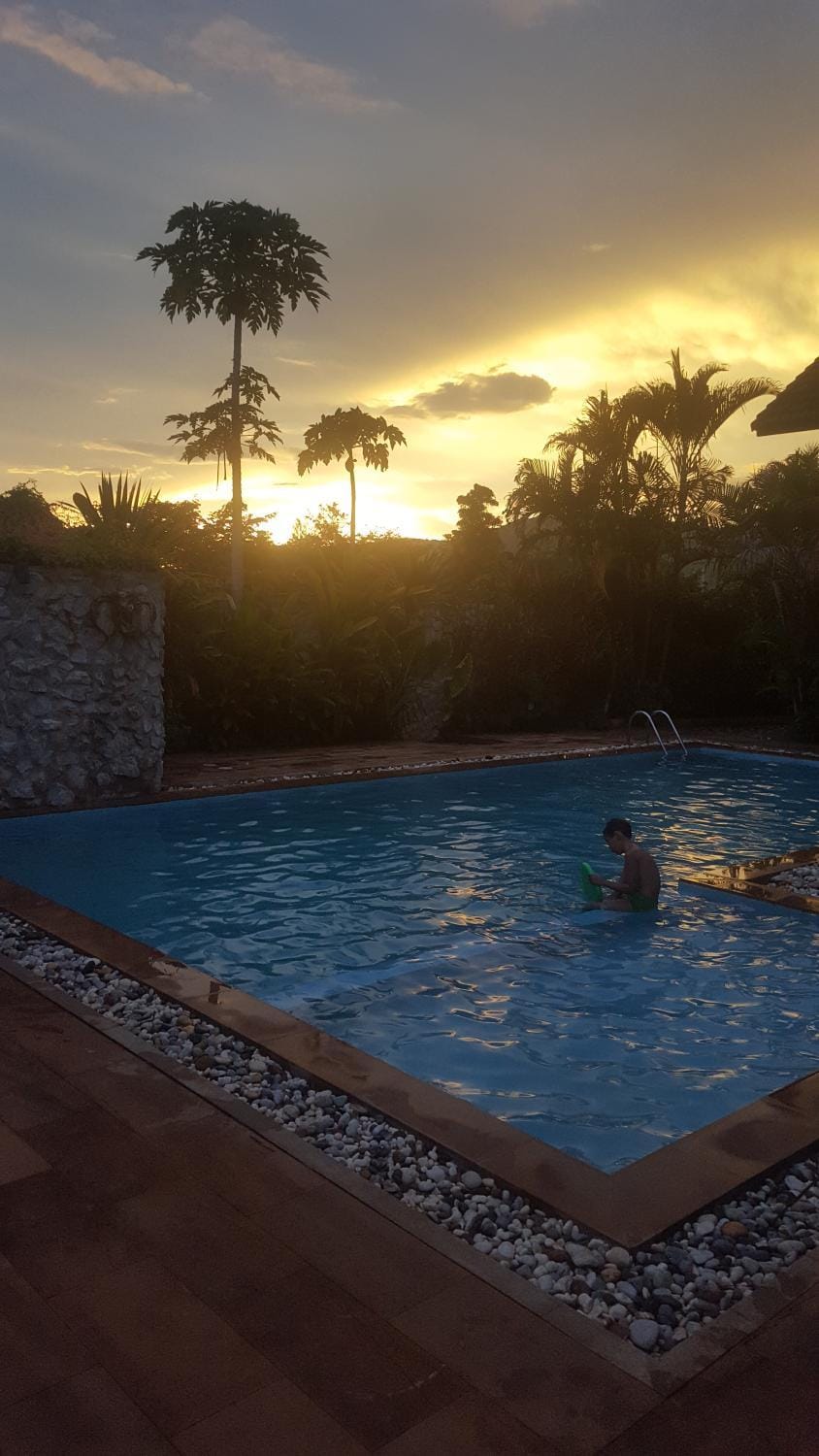 Swimming pool