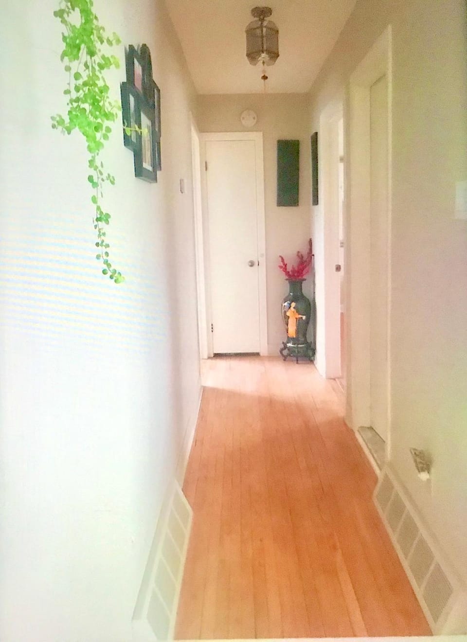 Bright Private Room near Montreal Fast WiFi Vacation rental in Brossard